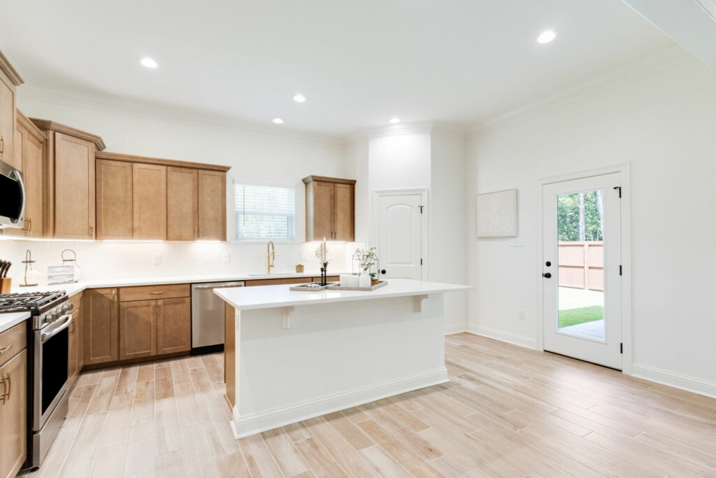 10-web-or-mls-Longleaf Model Home-9