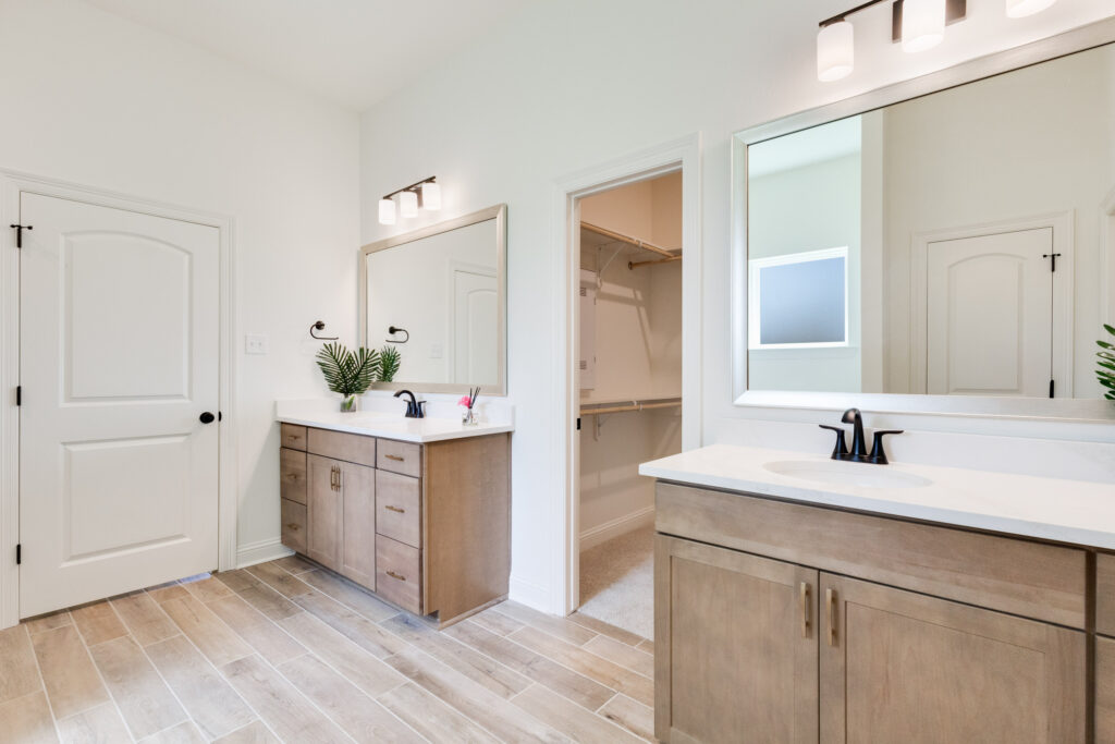 Longleaf Master Bathroom (3)